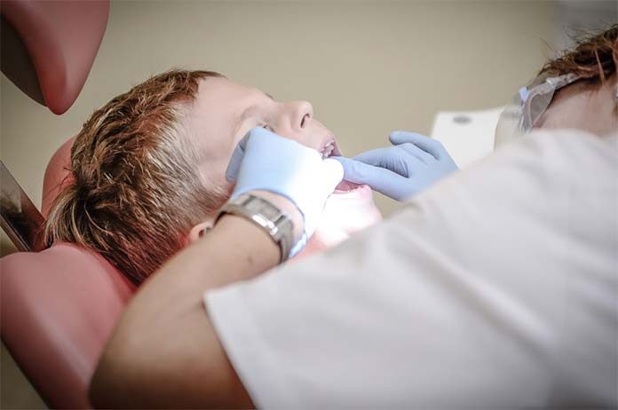 Sposoby na pokonanie strachu przed dentystą