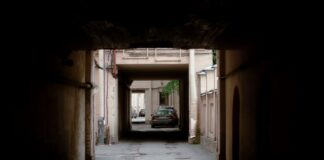 Dlaczego obcina się końcówki bananów?