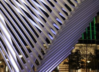 Czy krzywizna soczewek ma znaczenie?