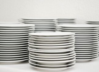 Co się dzieje jak nie zmywamy makijażu?