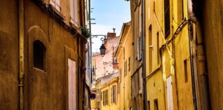 Czym zastąpić piłkę do pilaster?