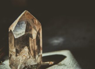 Czym się różni kwarc od jadeitu?