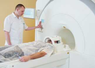 Porównanie i różnice między MRI a CT w diagnostyce medycznej