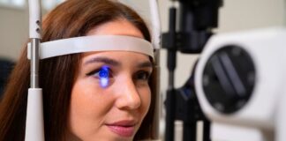 Oftalmoskop obuoczny Vantage Plus