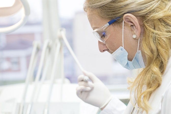 dent1 Jak obecnie przebiega wizyta u dentysty