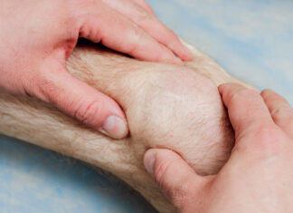 Olejek żywokostowy z gojnikiem – naturalne ukojenie dla bolących stawów i mięśni Olejek żywokostowy z gojnikiem